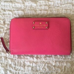 Kate Spade large Travel Wallet